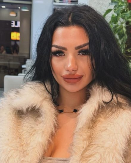Sinanpaşa Escort Aubrey