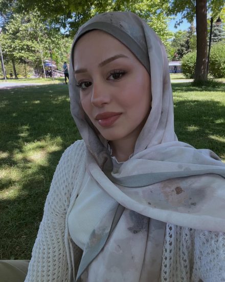 İhsaniye Escort Berrak