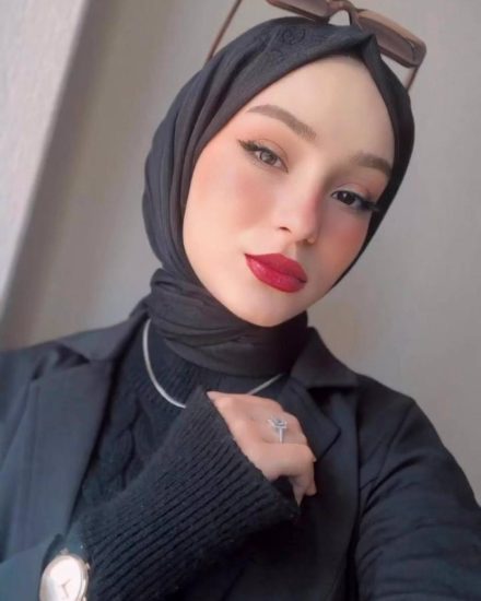 Sinanpaşa Escort Emerson