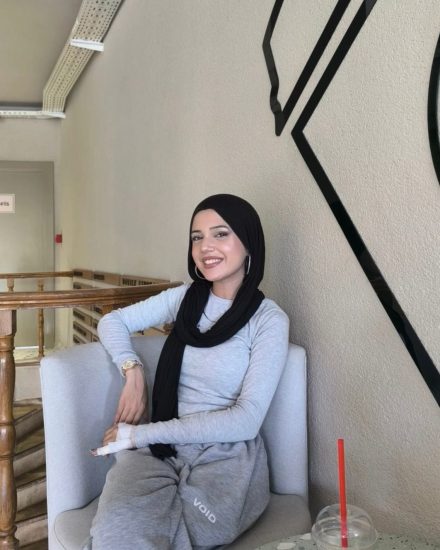 Dinar Escort Yarenay
