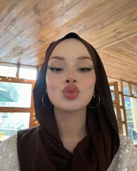 Sinanpaşa Escort Ece