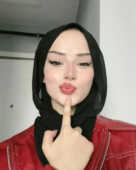 Hakkari Escort Ruby
