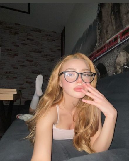 Başmakçı Escort Esenay